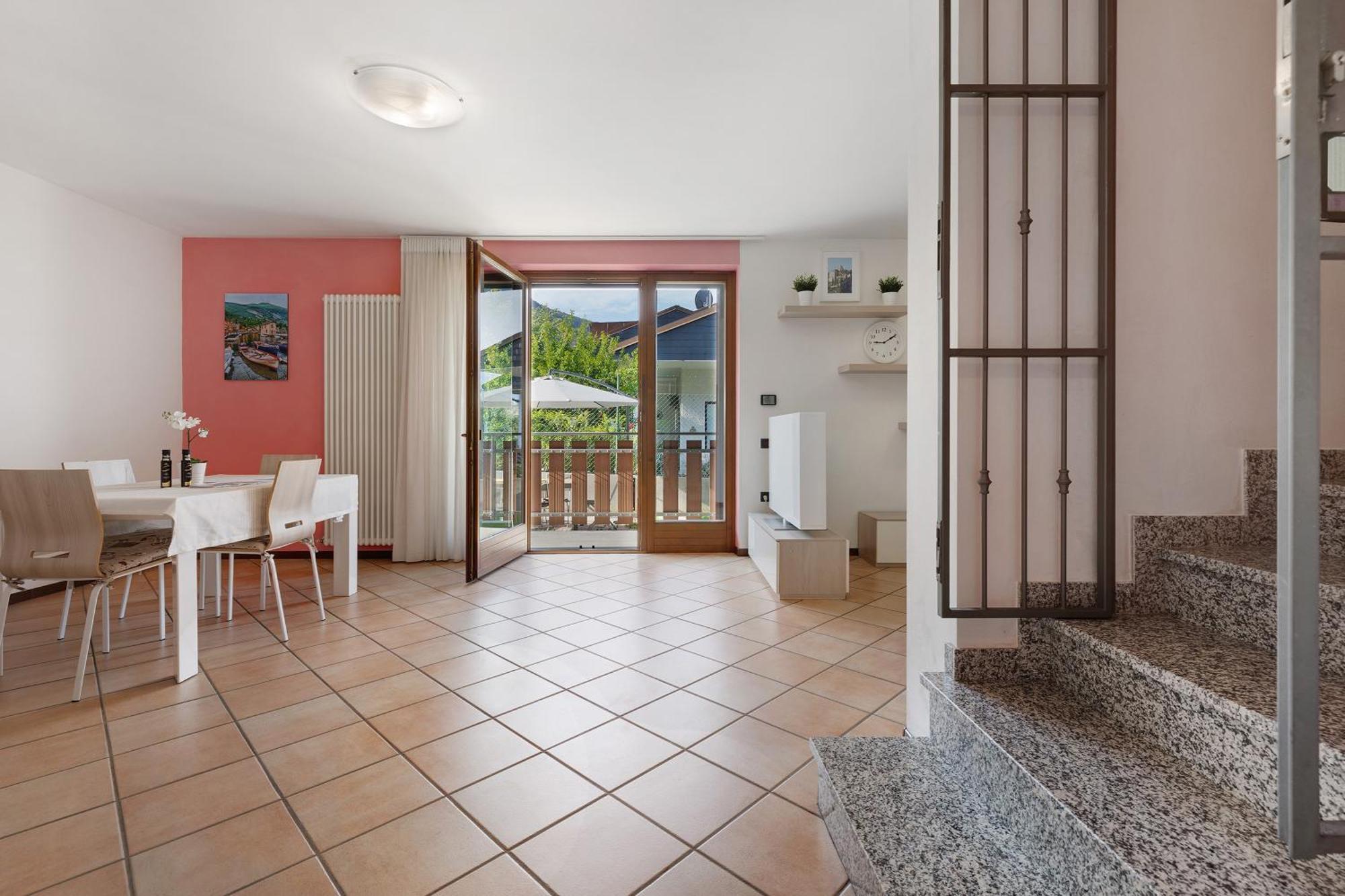Villa Katzemburg 9999 *